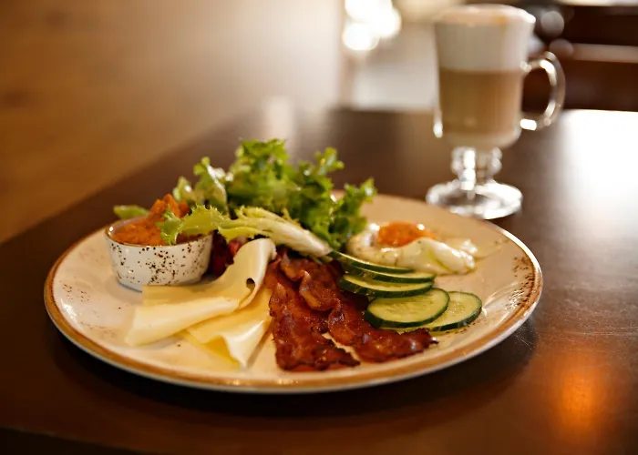 Ratusz Couette-café 4*